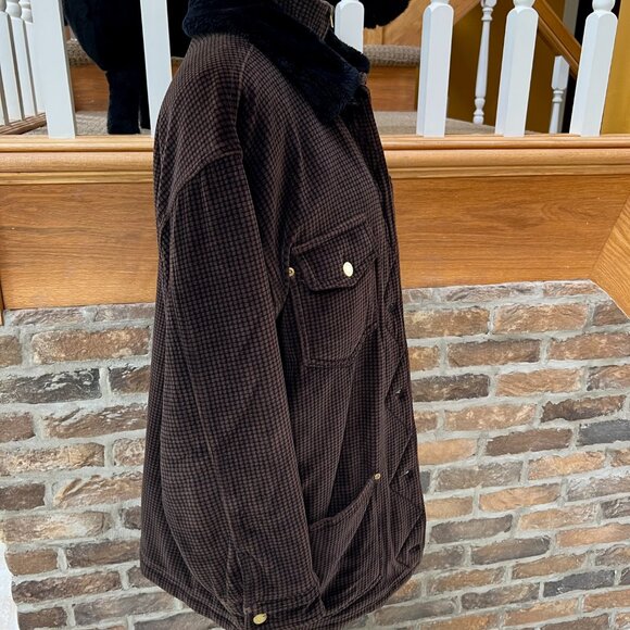 Jones New York Quilted Black & Brown Velour Jacket with Faux Fur Collar - Picture 6 of 11